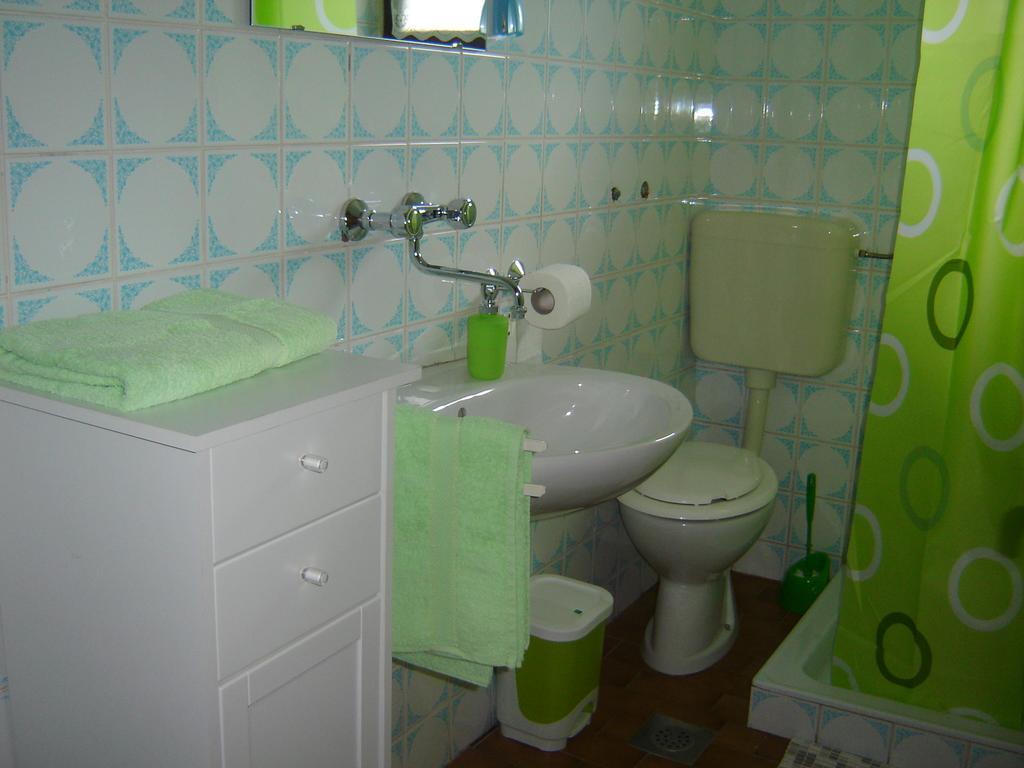 Rooms Danica Donji Babin Potok Bilik gambar